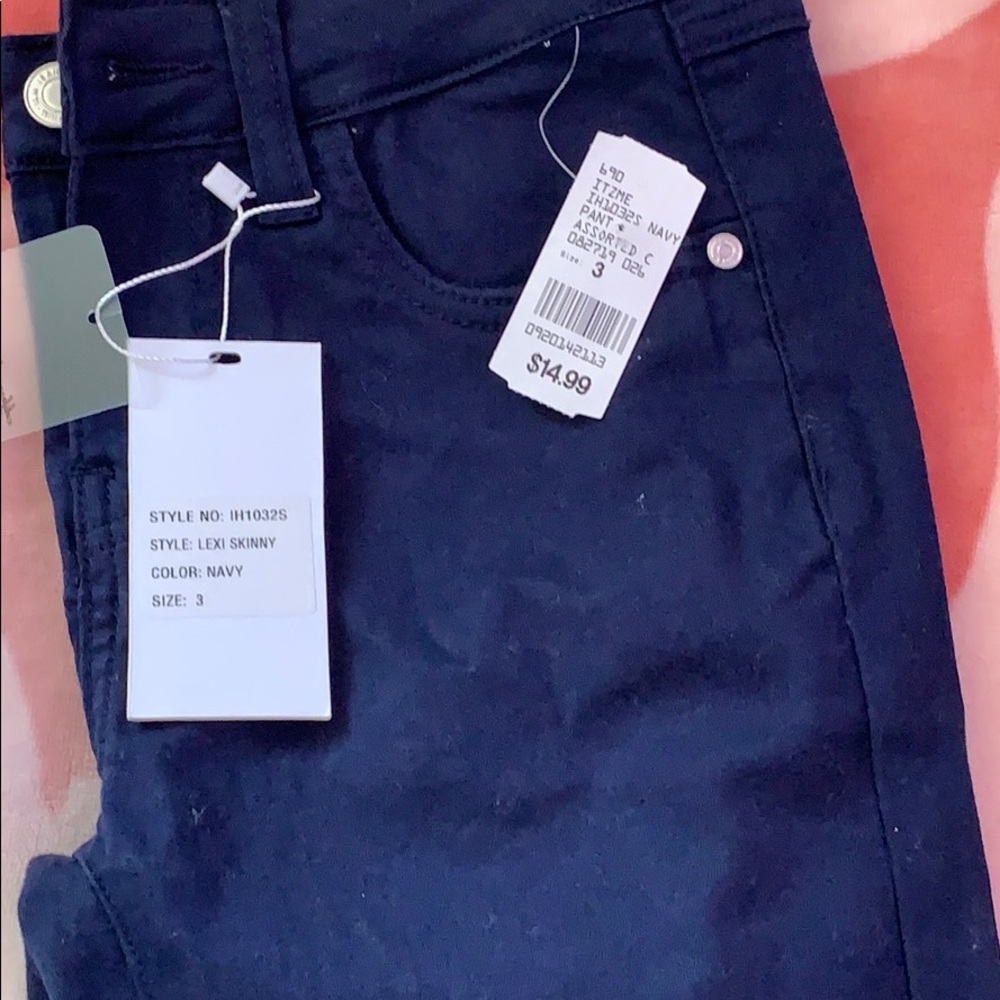 Jeans - Picture 3 of 3